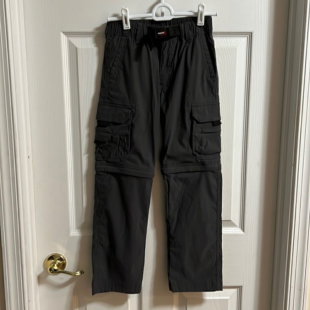 Union Bay size small (7/8) boys gray convertible pants/shorts.